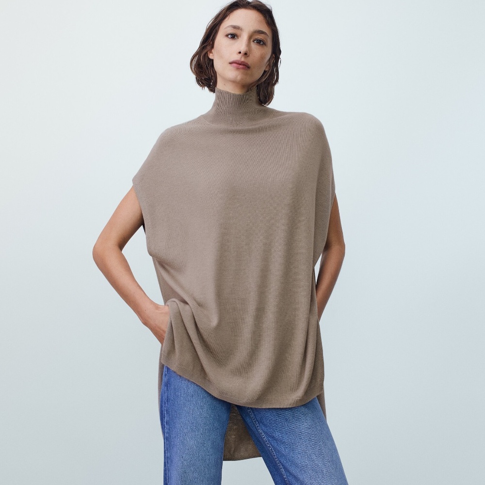 NWOT Massimo Dutti Sleeveless flowing knit sweater M/L Viscose/Cashmere